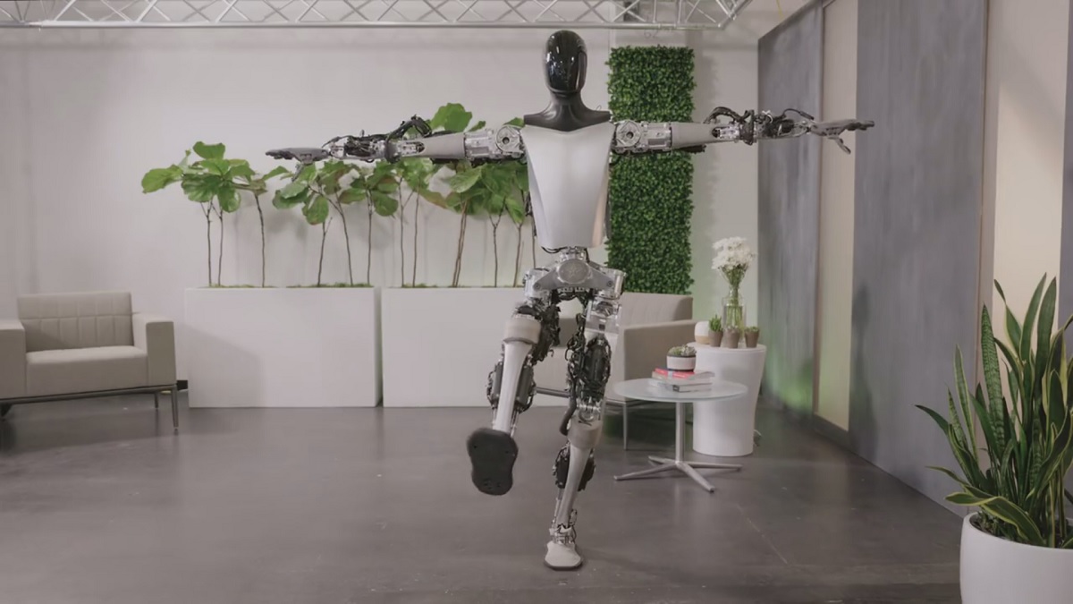 Tesla ha dimostrato le capacità dell'umanoide Optimus: il robot umanoide è in grado di stare in piedi su una gamba sola e di ordinare gli oggetti