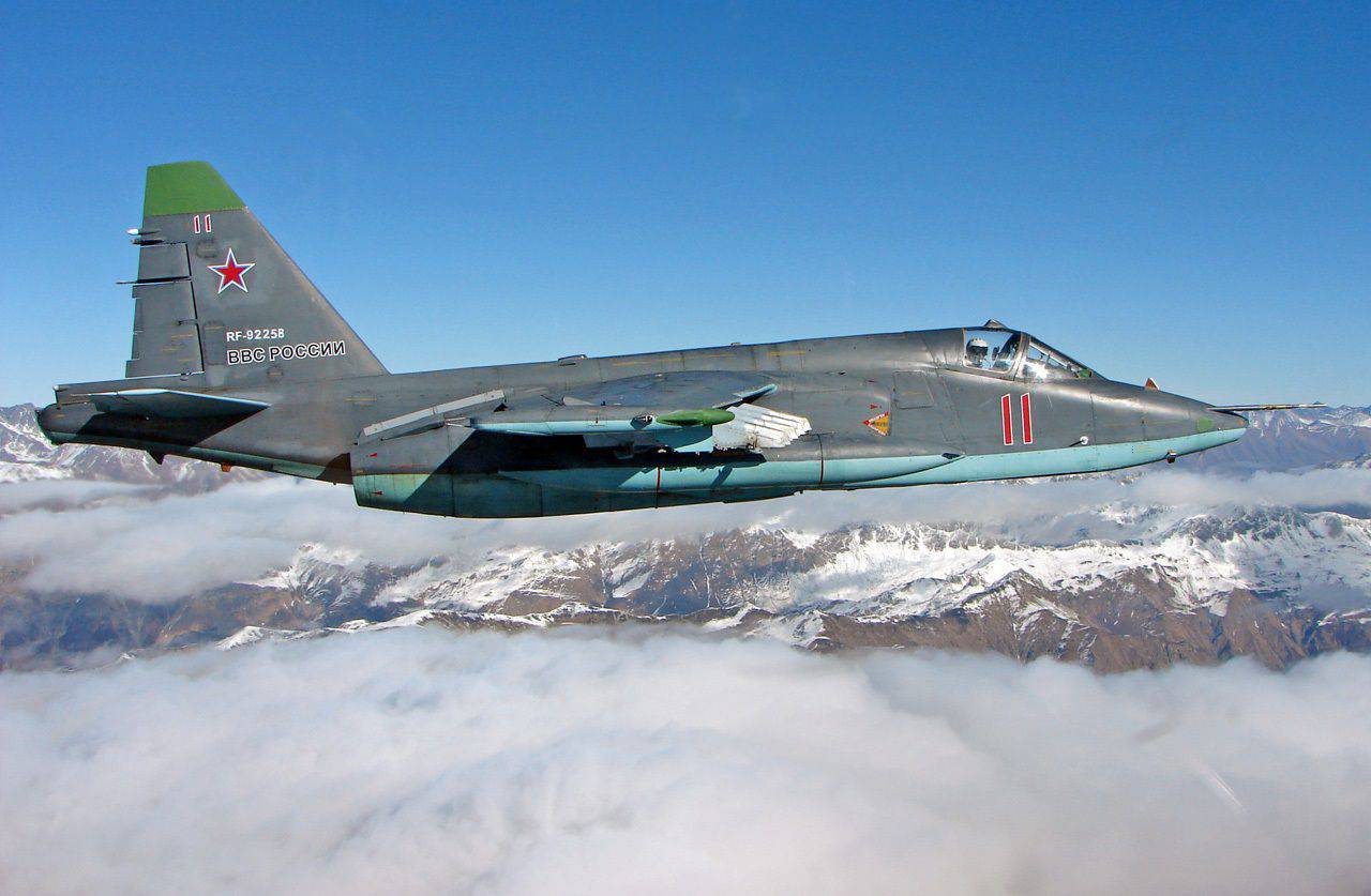 Continua l'attacco aereo - l'AFU ha distrutto l'aereo d'attacco russo Su-25SM del valore di 10 milioni di dollari