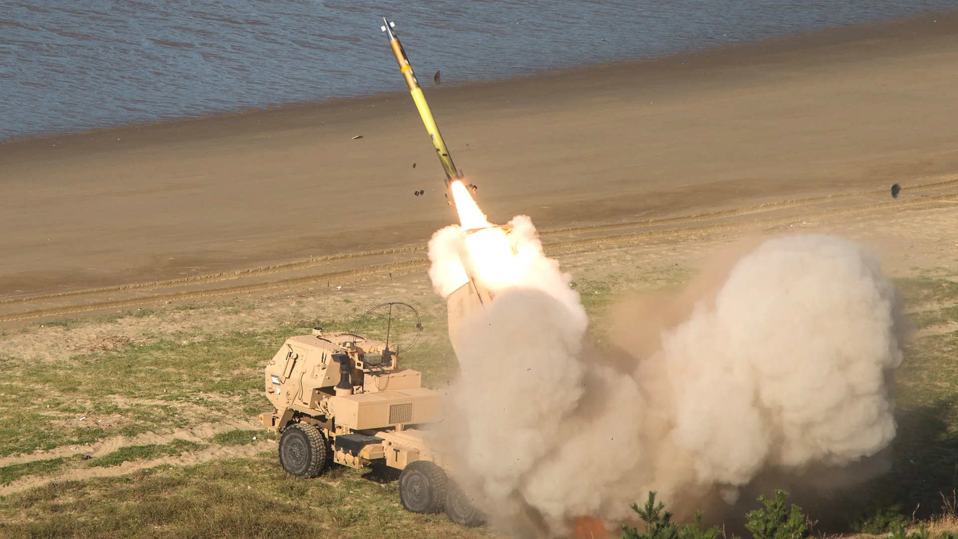 Militari ucraini: il lancio di un missile HIMARS costa $ 150.000 e un lancio completo costa $ 1.000.000