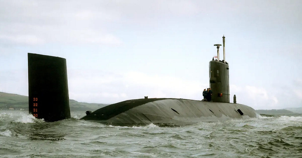 El Reino Unido ha iniciado el proceso de desguace del submarino nuclear HMS Swiftsure, que pasó horas bajo el portaaviones ruso Kyiv en plena Guerra Fría y recogió valiosos datos