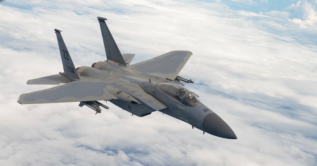 США выводят истребители F-15 Eagle с авиабазы Кадена на острове Окинава, которые обеспечивали безопасности Японии с 1979 года
