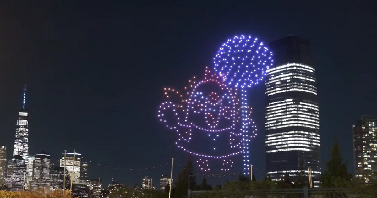 500 drones put on a spectacular light show in New York City for the anniversary of the mobile game Candy Crush