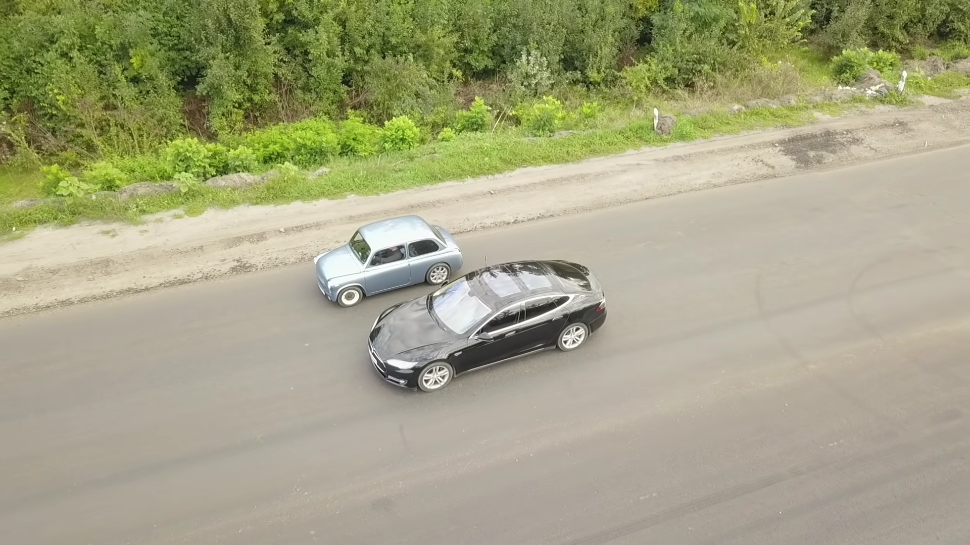 An electric Zaporozhets from Ukraine managed to overtake the Tesla Model S