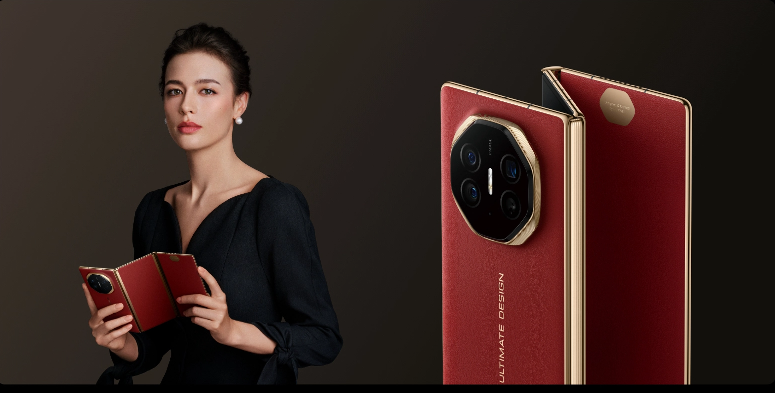 Innovative foldable smartphone Huawei Mate XT with triple display unveiled in China