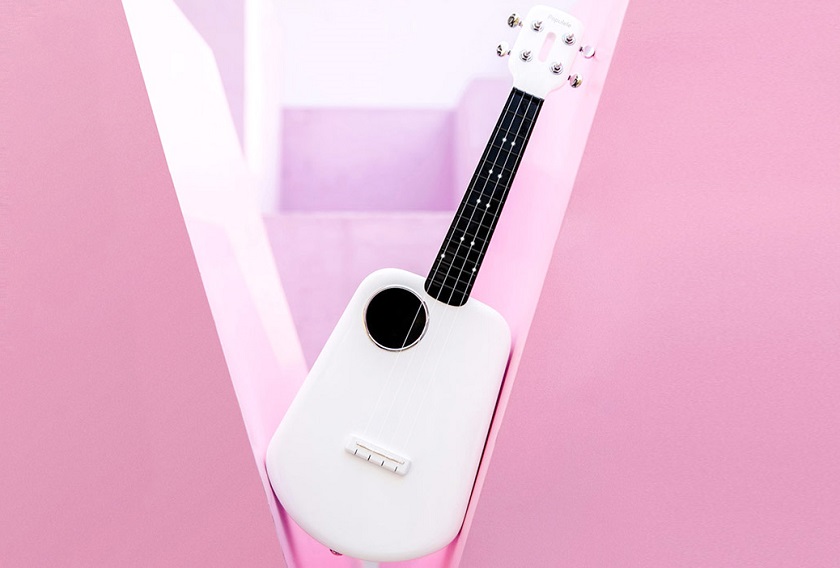 Xiaomi для музыкантов: компания представила умную укулеле