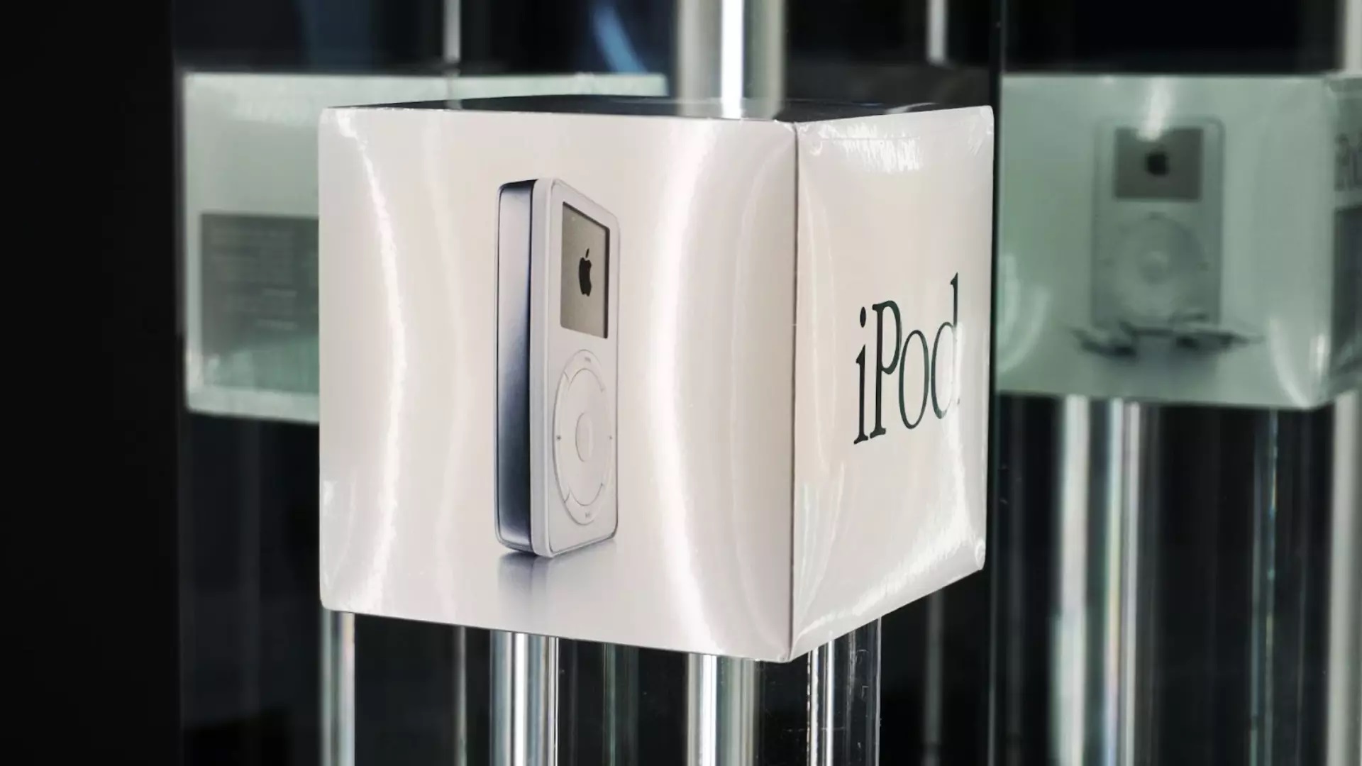 Оригінальний iPod 2001 року продали за $29 тисяч