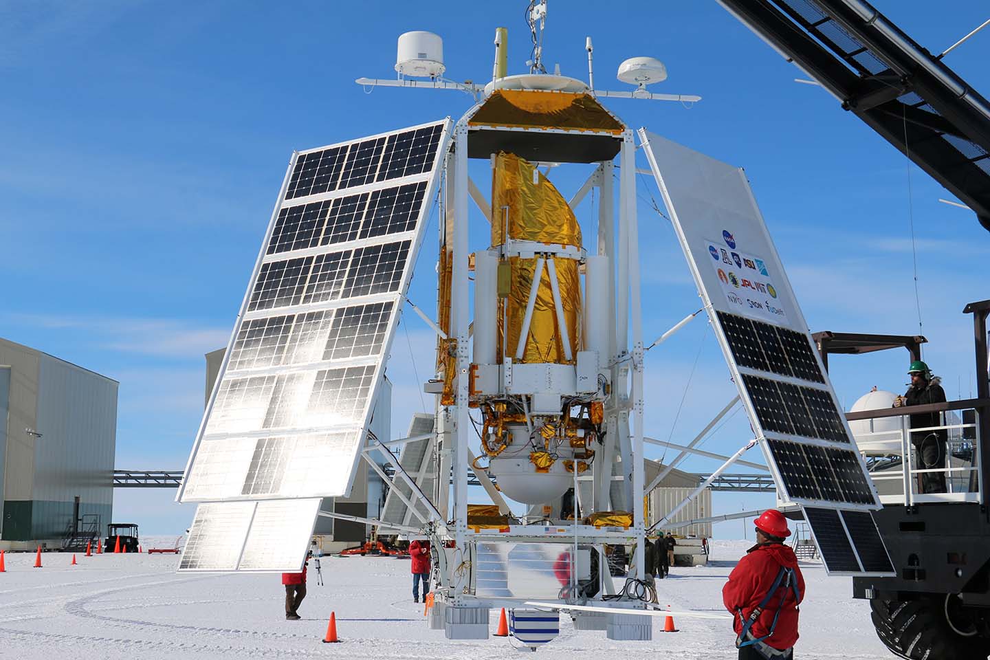 En ballong over Antarktis skal hjelpe NASA med å studere Melkeveien og nærliggende galakser bedre.
