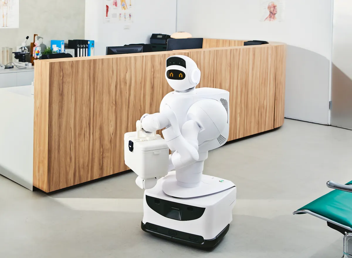 Aeolus Robotics представила робота Aeo для догляду за літніми людьми