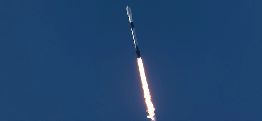 SpaceX осуществила 100-й в 2025 году запуск ракеты Falcon 9, которая вывела на орбиту 28 спутников Starlink