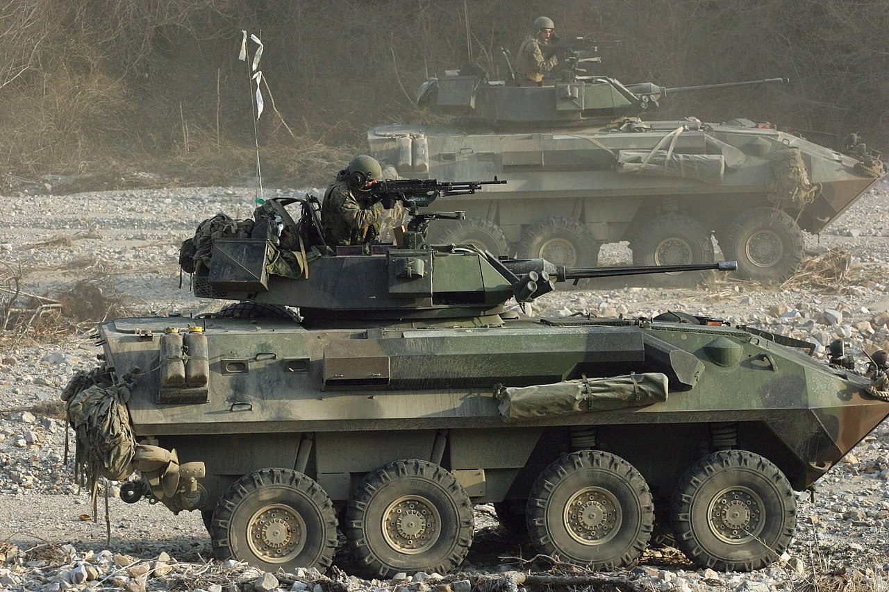 Kanada liefert 39 leichte gepanzerte Fahrzeuge vom Typ LAV II ACSV an die Ukraine