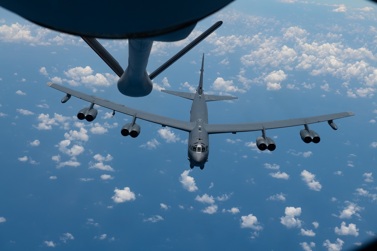 США відправили до Японії ядерний бомбардувальник B-52H Stratofortress