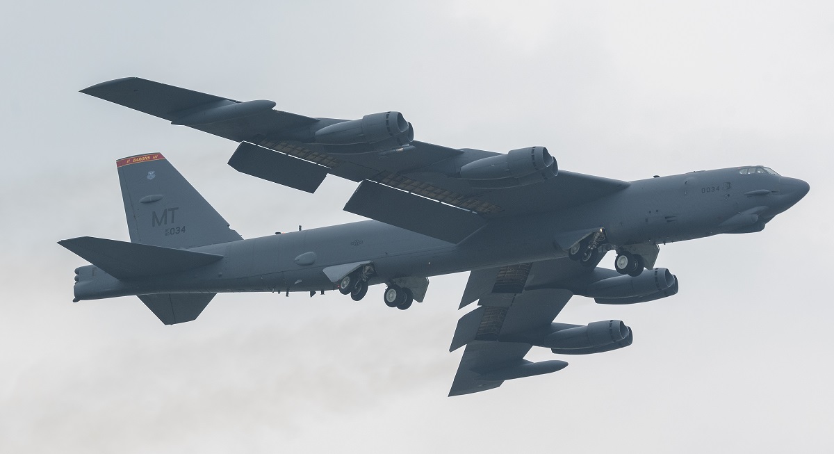 Finaliza el primer despliegue de bombarderos nucleares B-52H en Indonesia - Las Fuerzas Aéreas estadounidenses devuelven los aviones estratégicos a Guam