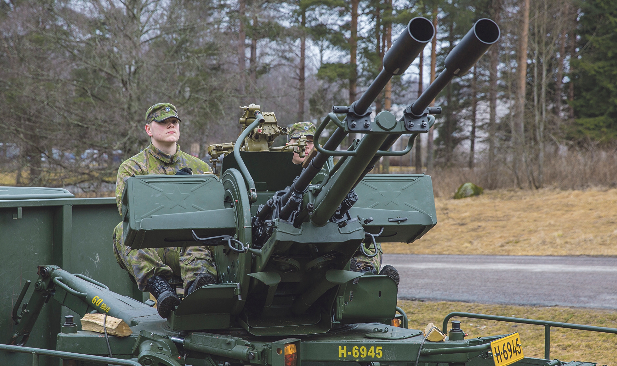 ВСУ получили финские зенитные установки 23 ItK 61, они могут делать до 2000 выстрелов в минуту и поражать цели на расстоянии 2.5 км