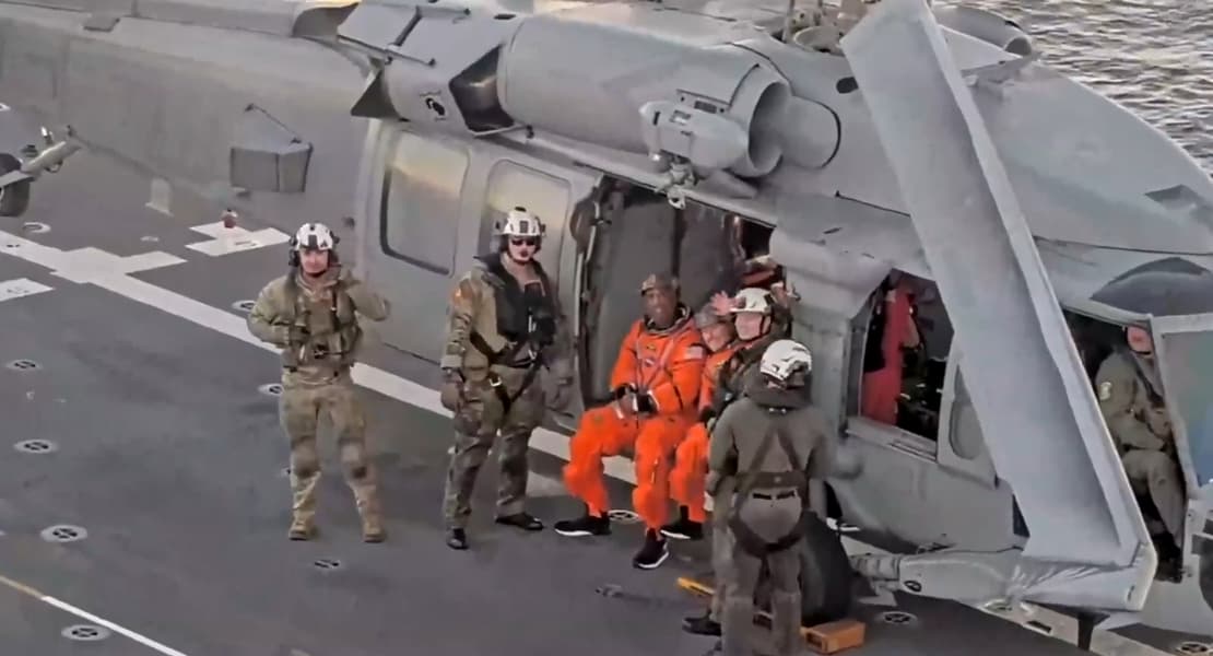 Капсула Orion в Тихом океане