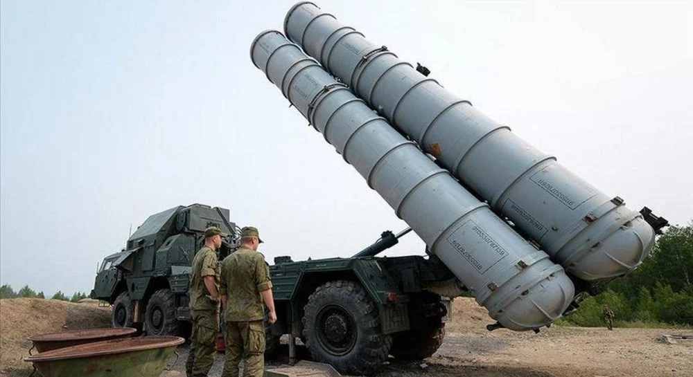 L'armée ukrainienne a montré le travail du système de défense aérienne S-300PT