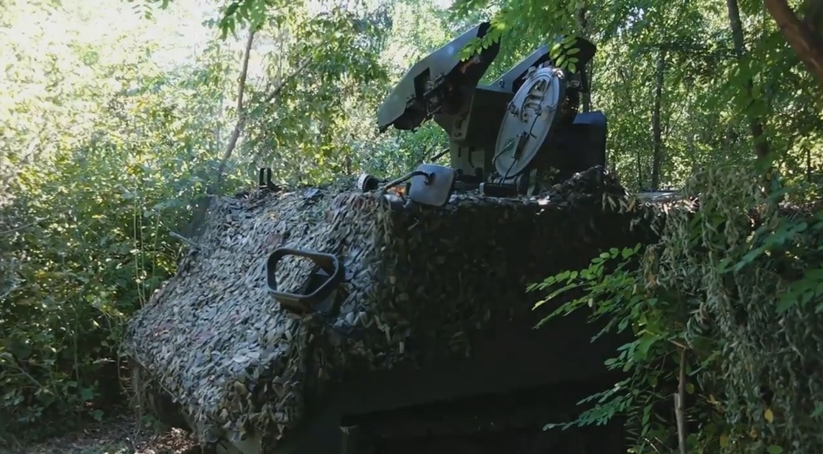 Los vehículos blindados de transporte de tropas M113 ucranianos han recibido módulos de combate turcos SARP DUAL para destruir drones rusos