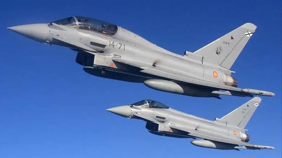 La Spagna utilizzerà per la prima volta un Airbus A400M al di fuori del paese nell'ambito di una missione NATO e ha schierato otto caccia Eurofighter Typhoon di quarta generazione in Estonia.