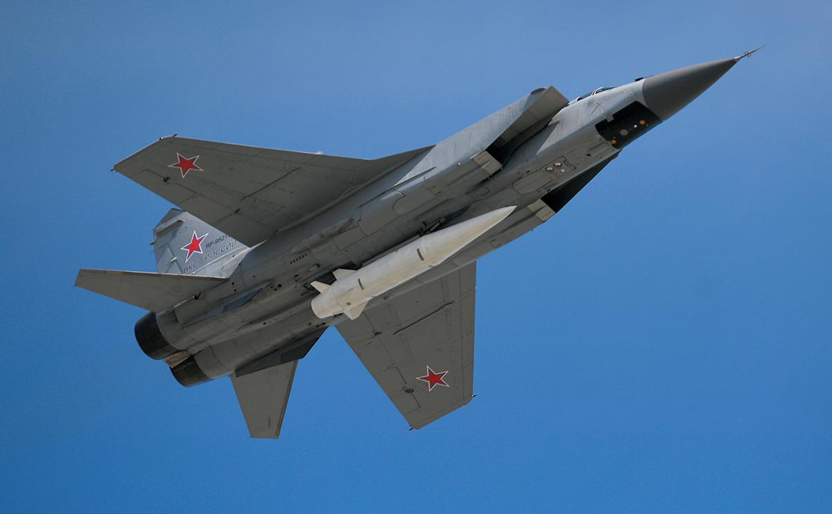 MiG-31K verloor zijn Kh-47M2 pseudo-hypersonische raket op Russisch grondgebied, en een maand later werd hij gevonden door een tractorbestuurder die in de grond stak.