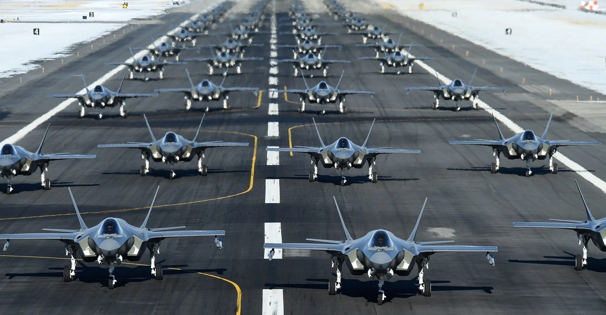 Чехія схвалила план купівлі двох дюжин винищувачів п'ятого покоління F-35 Lightning II вартістю $5 млрд