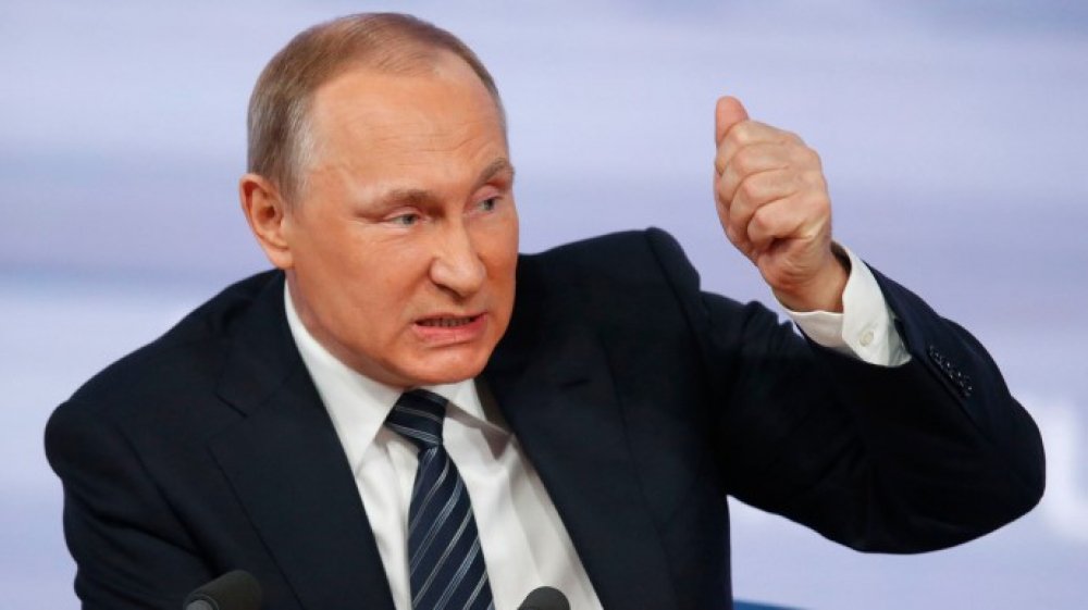“Zelensky es más genial que Putin”, “Locutor patético y paranoico”, “Putin debe irse”: aparecieron materiales que criticaban al presidente de Rusia en el sitio web Lenta.ru