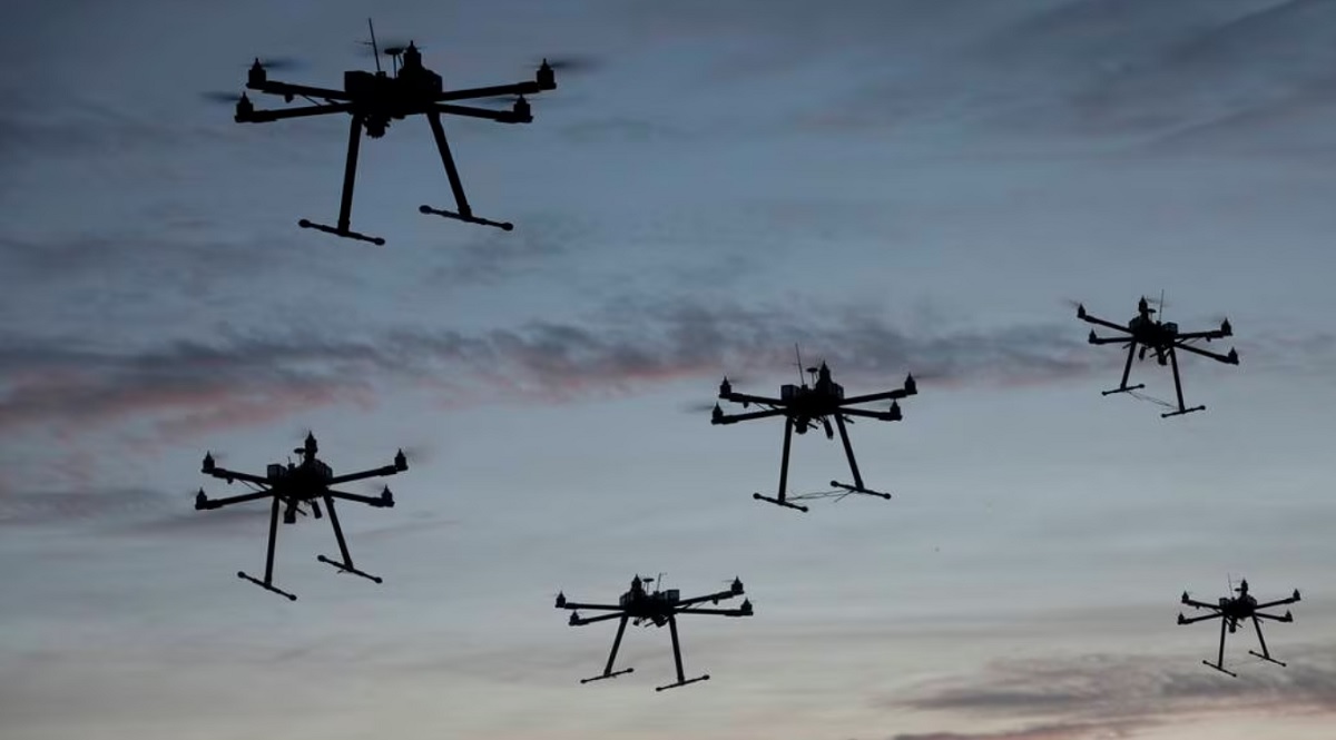 Die USA werden eine Technologie demonstrieren, die einen großen Schwarm feindlicher Drohnen gleichzeitig ausschalten kann