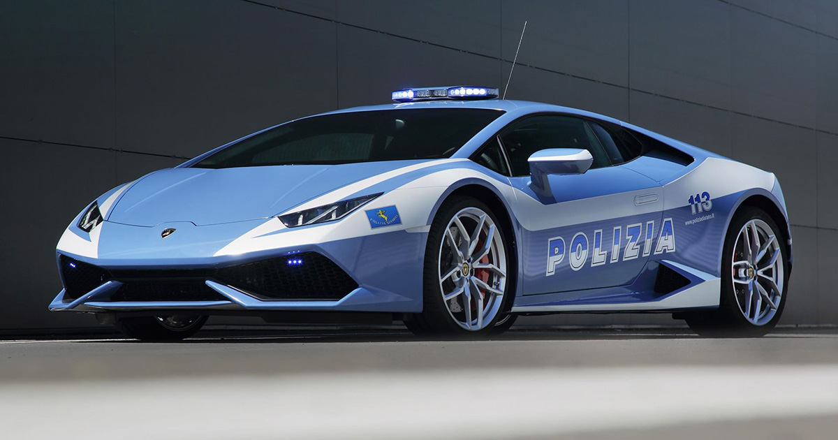 Deux décennies ensemble : célébration de 20 ans de coopération entre Lamborghini et les forces de police italiennes