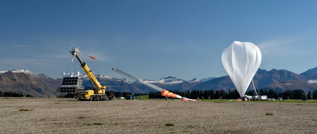 NASA lässt Stratosphärenballon mit Teleskop anderthalb Tage nach dem Start wegen eines Gaslecks im Pazifik versinken