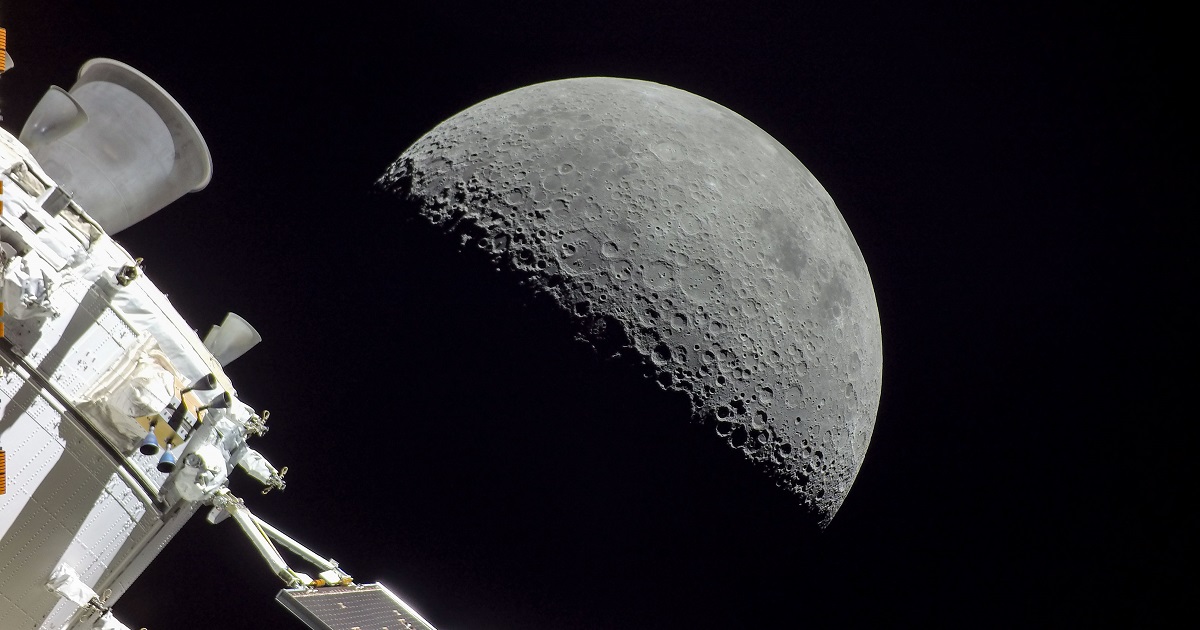 La nave espacial Orión fotografió la Luna con una cámara de acción GoPro Hero 4 Black