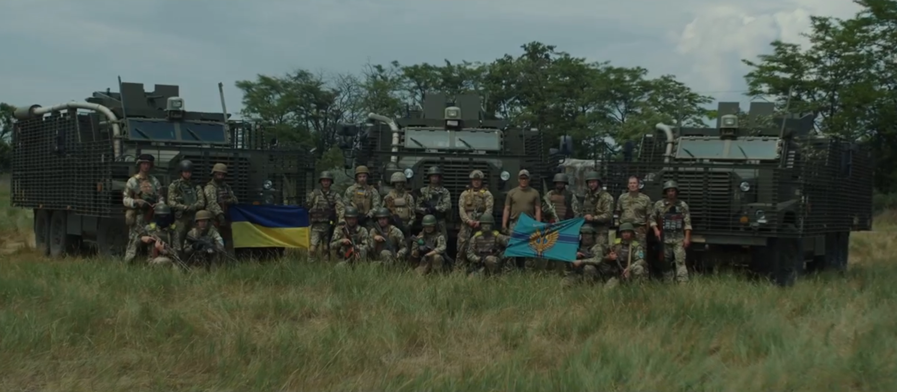 Dies ist kein Netflix-Film - Die ukrainische Marine veröffentlichte ein spektakuläres Video mit britischen Mastiff-Panzern