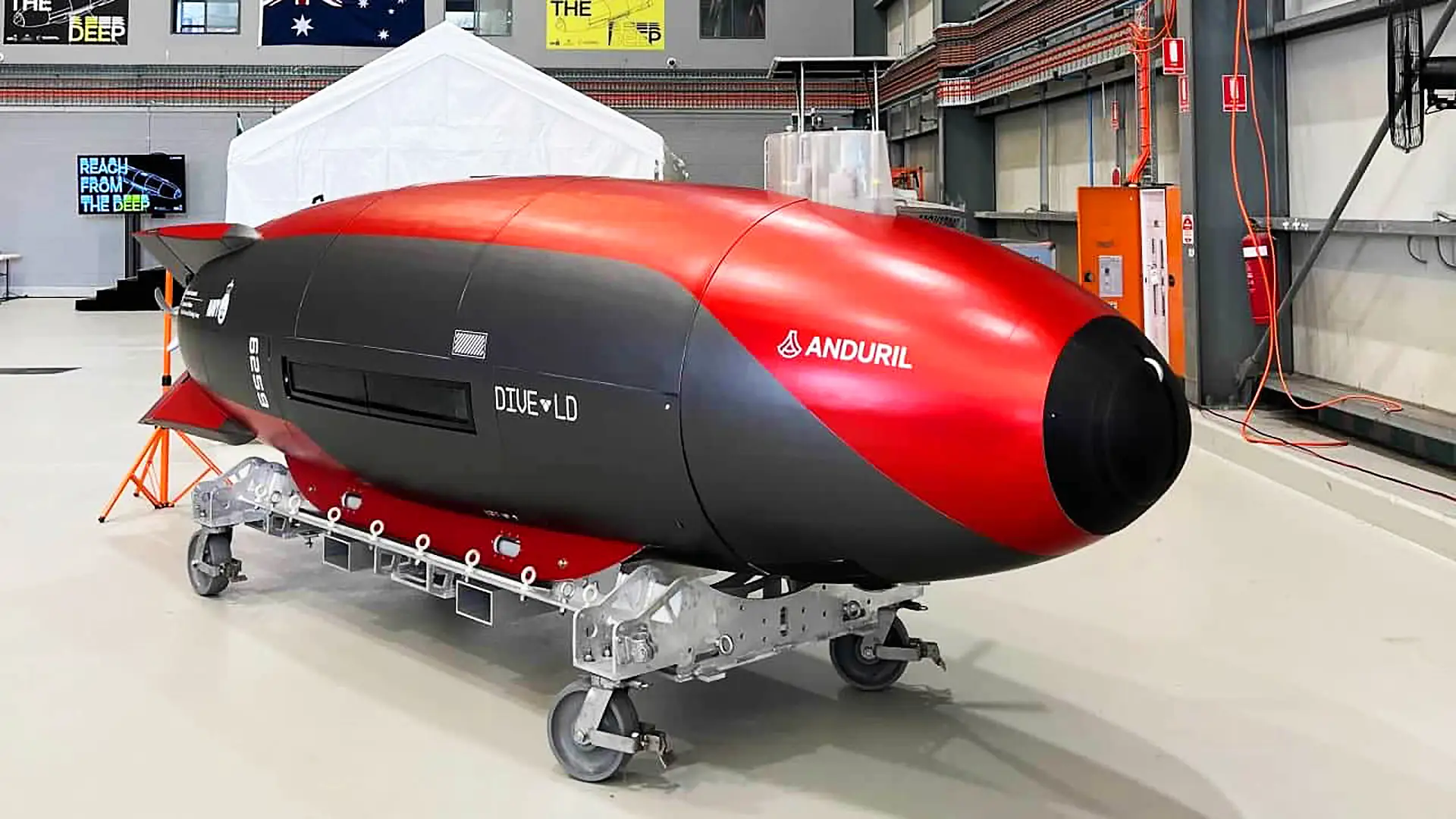 Australia presenta el primer prototipo de avión no tripulado Ghost Shark: tiene un alcance de 580 km y puede operar durante 10 días
