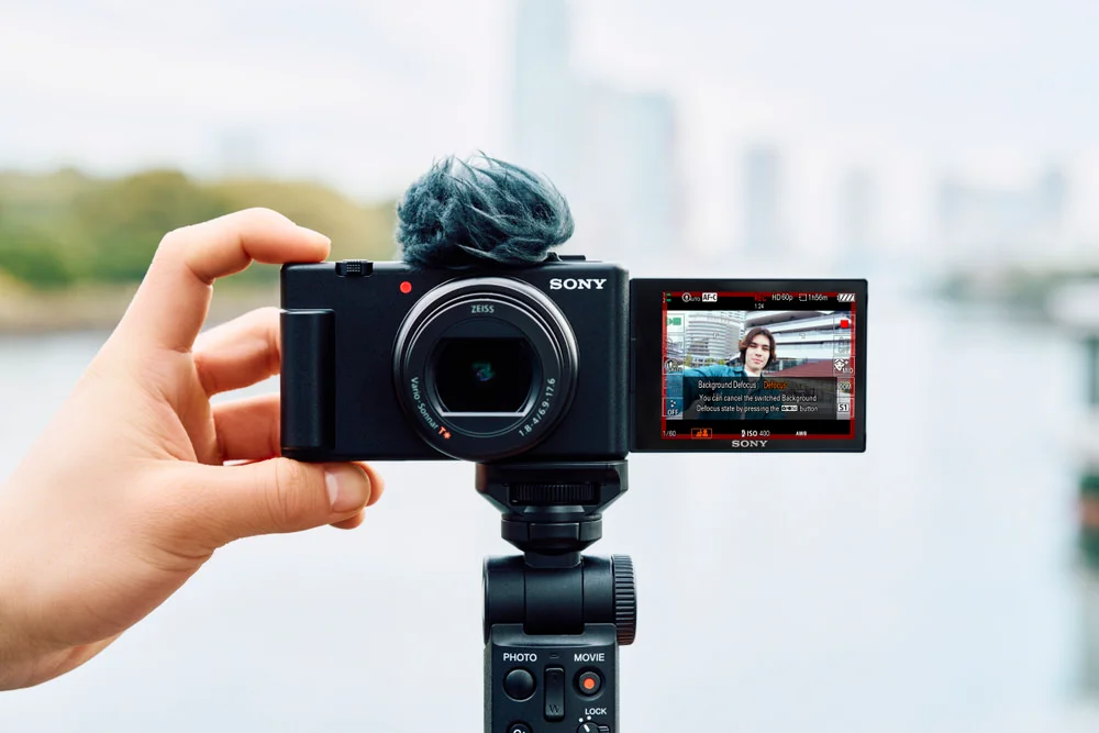 Sony представила ультраширококутну камеру ZV-1 II вартістю $900