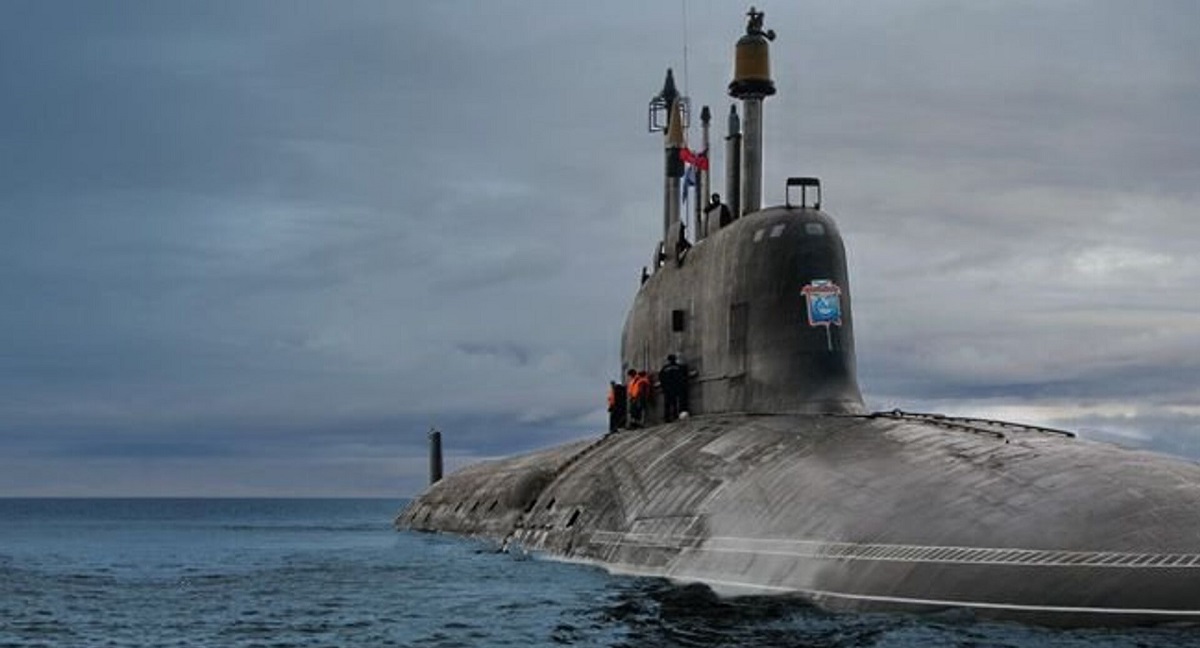 ВМФ росії оснастить атомні субмарини класу "Ясень-М" гіперзвуковими крилатими ракетами "Циркон" з дальністю пуску до 1000 км і максимальною швидкістю понад 11 000 км/год.