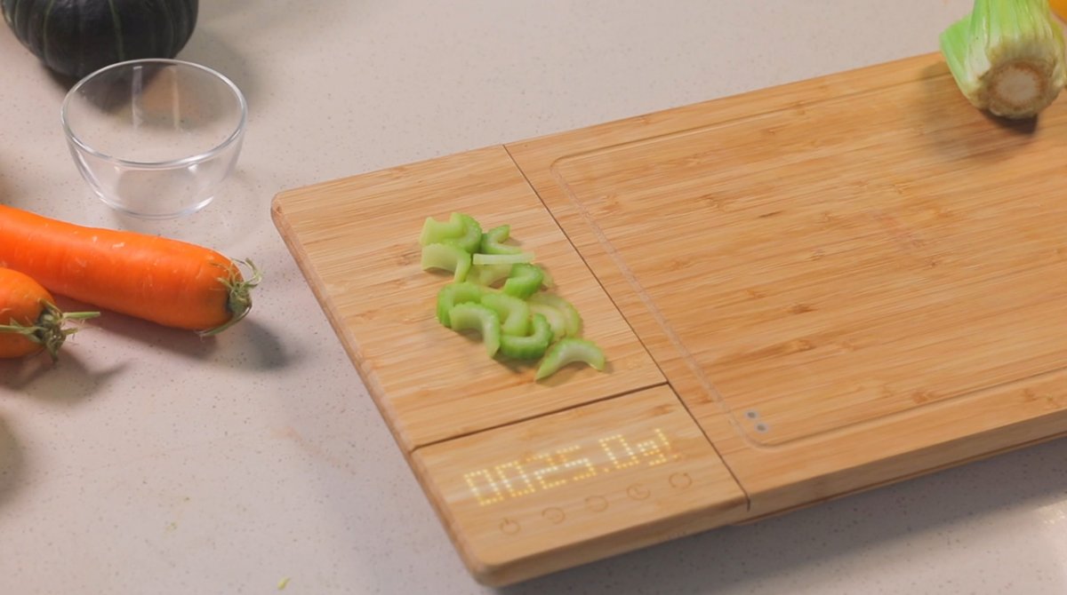 ChopBox - pierwsza na świecie „inteligentna” deska do krojenia, która zebrała prawie 1,8 miliona dolarów na Kickstarter
