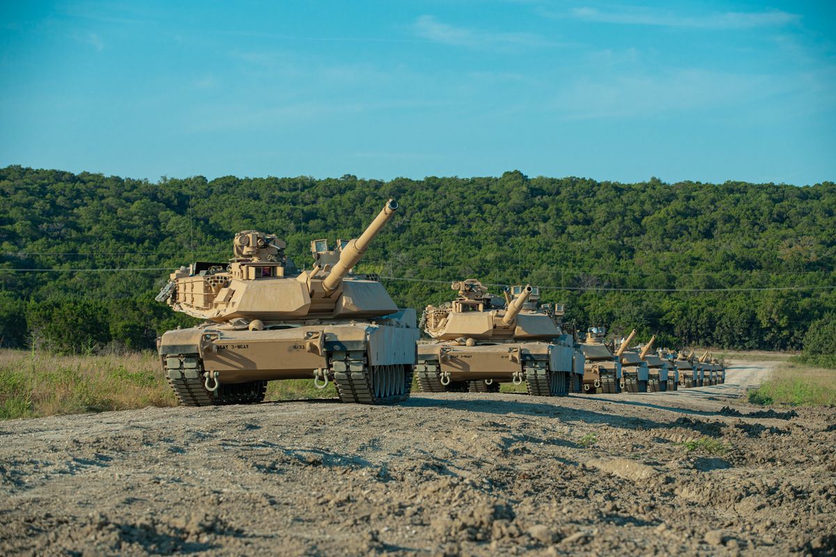L'armée américaine a créé le premier groupement tactique entièrement modernisé avec des chars Abrams SepV3, des obusiers M109A7 Paladin, des véhicules blindés M2A4 Bradley et des AMPV.