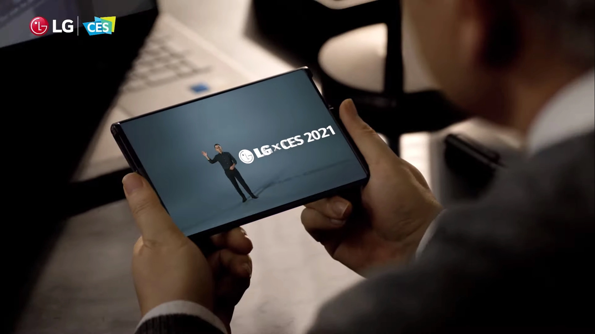 Un vídeo del teléfono inteligente LG Rollable con una pantalla que se dobla ha aparecido inesperadamente en línea
