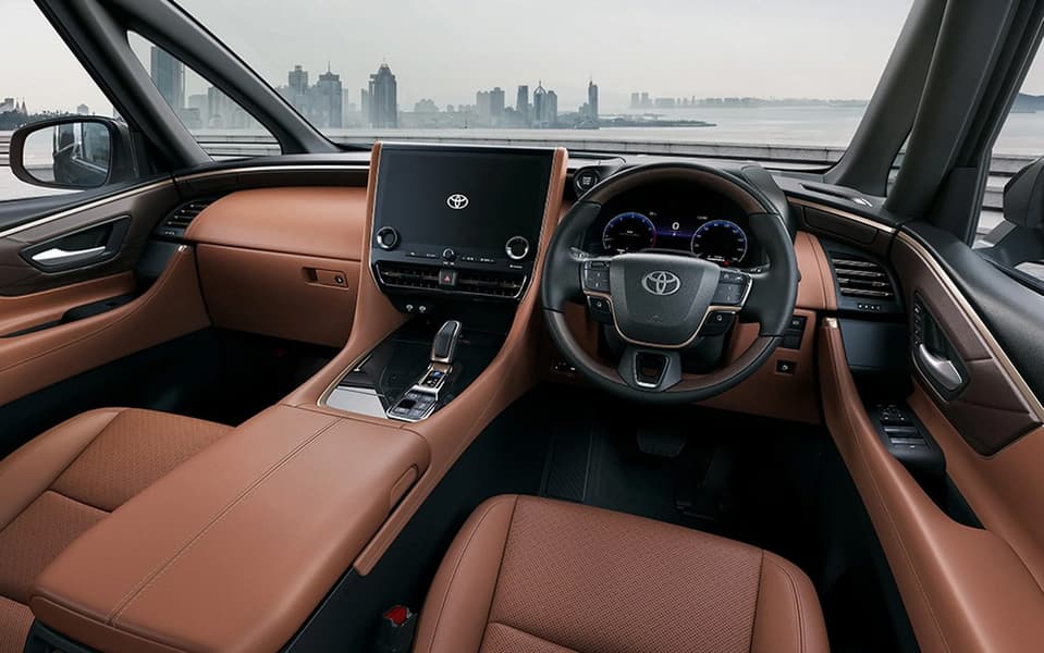 Интерьер Toyota Vellfire