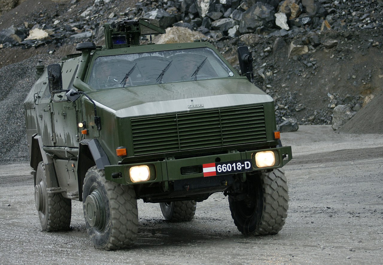 Германия вместе с MARS II и 200 снарядами GMLRS отправит в Украину 50 бронетранспортёров Dingo ATF