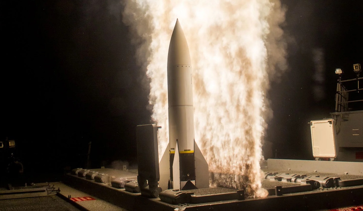 De VS en Denemarken zullen maritieme oefeningen houden met RIM-174 SM-6 ERAM onderscheppingsraketten van $5 miljoen die ballistische raketten kunnen neerhalen.