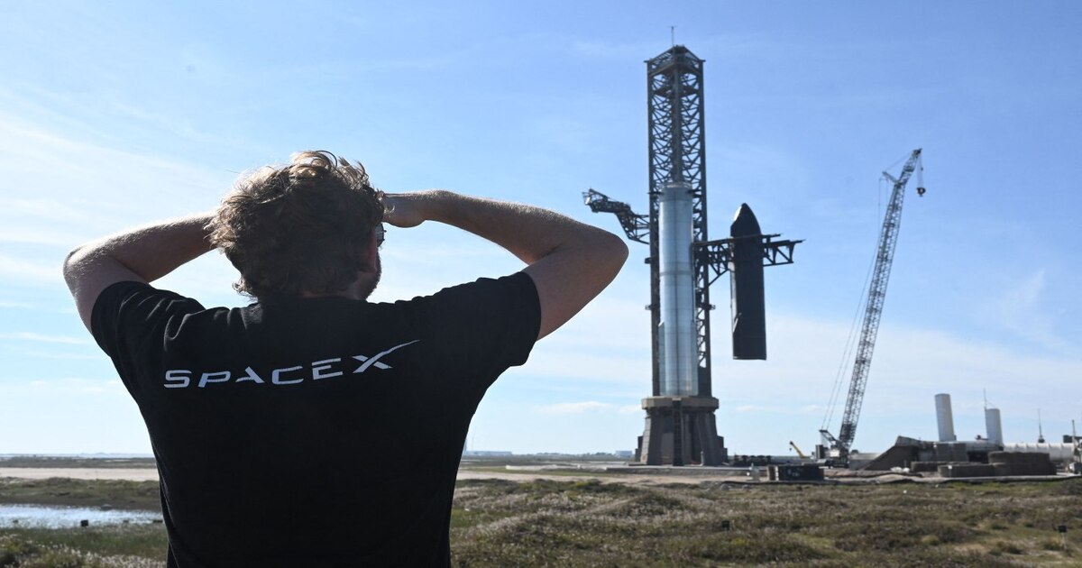 SpaceX accende i motori dello Starship Raptor prima del quarto volo di prova