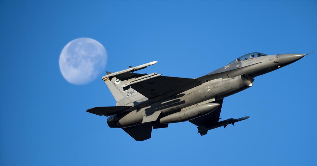 L'F-16 Fighting Falcon migliorerà l'efficacia dei missili AGM-88 HARM e delle bombe intelligenti JDAM, in servizio presso l'aeronautica militare ucraina.