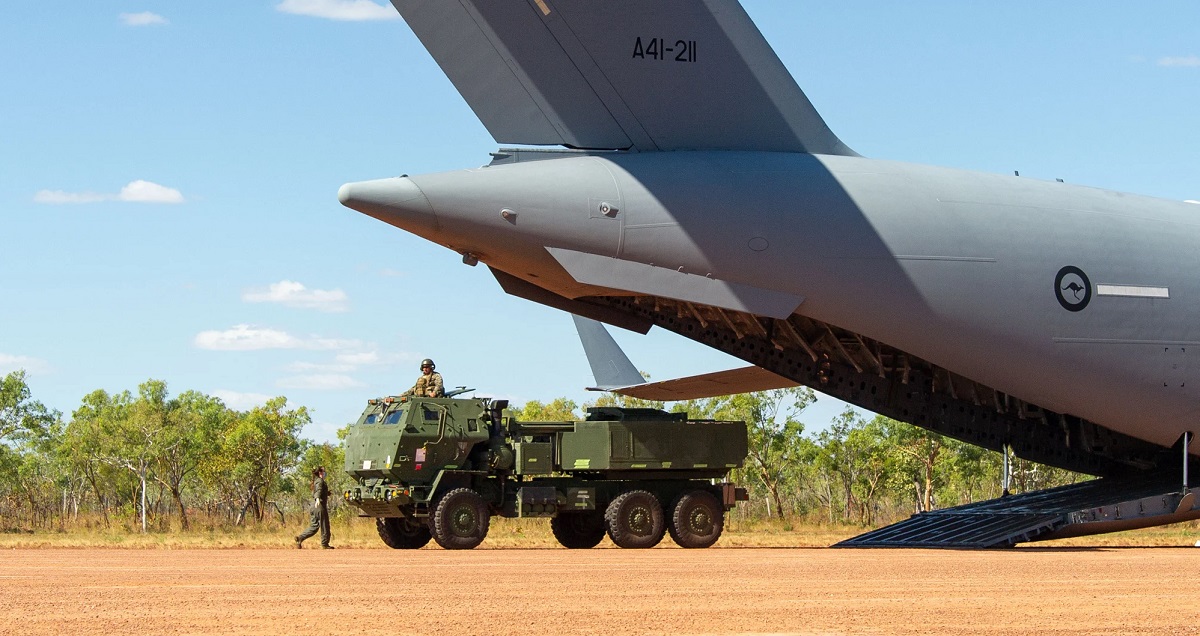 Les États-Unis ont approuvé la vente à l'Australie de 22 systèmes de missiles HIMARS et de dizaines de projectiles GMLRS et GMLRS ER à guidage de précision, dont la portée de lancement peut atteindre 150 kilomètres, pour un montant de 975 millions de doll