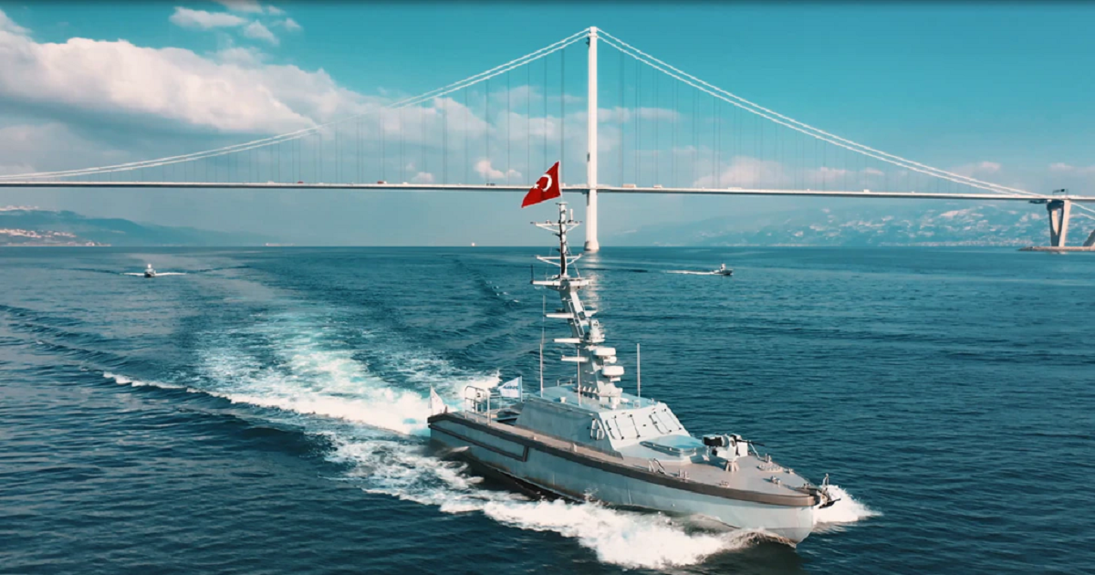 La Turchia presenta l'imbarcazione senza equipaggio MIR con missili Roketsan per contrastare i sottomarini