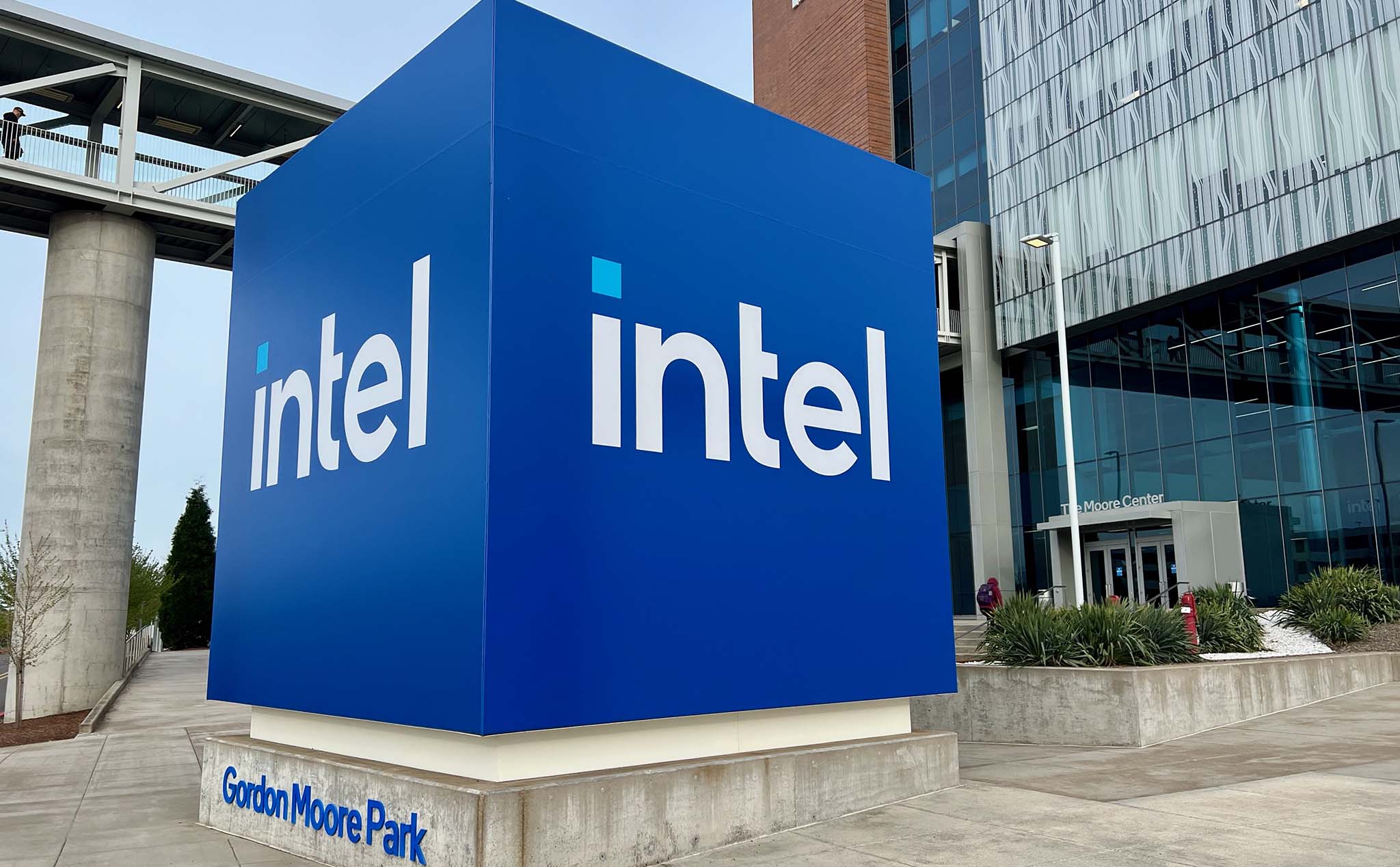 Apple e Samsung stanno valutando l'acquisto di Intel: quali potrebbero essere le conseguenze per i clienti?