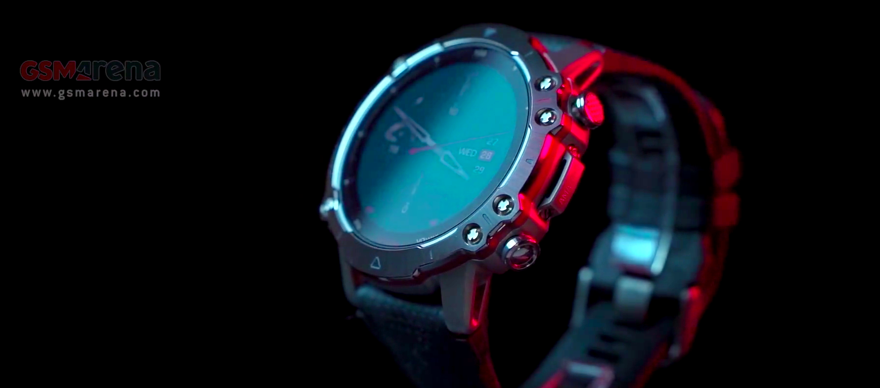 Huami представить захищений годинник Amazfit Falcon з GPS, SpO2, 4 ГБ пам'яті, підтримкою Adidas Running і Strava
