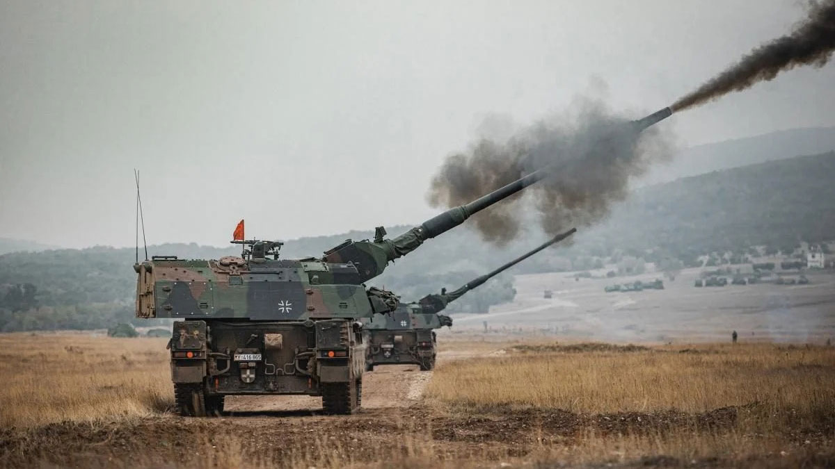 Alemania y Ucrania aún tienen que cerrar un contrato para construir 100 obuses Panzerhaubitze 2000 - la venta de 1.850 millones de dólares se aprobó para 2022