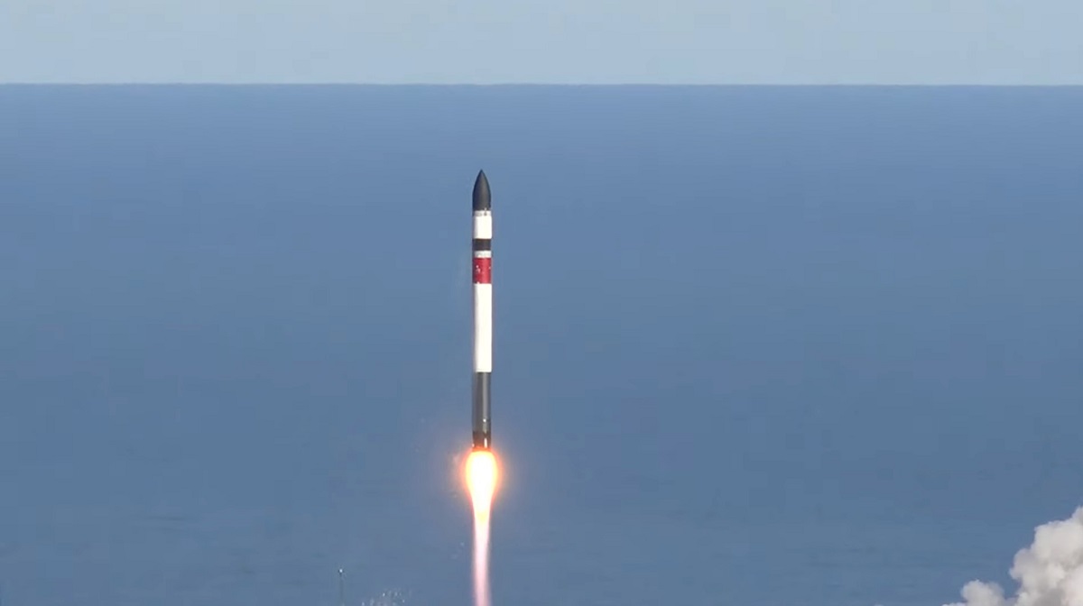 Baby komt terug: Rocket Lab is erin geslaagd om de eerste trap van de Electron-raket voor de eerste keer zacht te laten landen, wat een stap dichter bij hergebruik is.