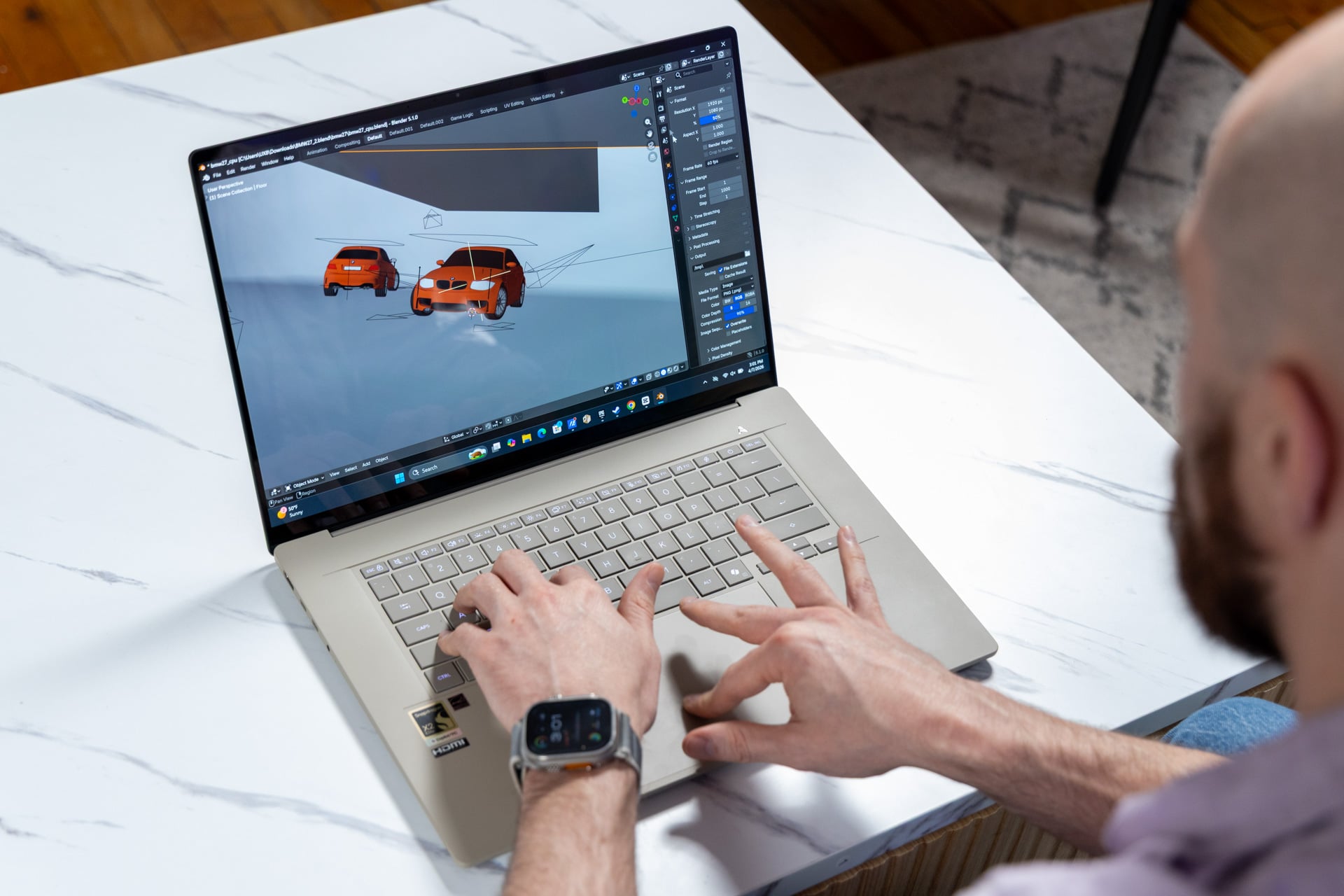 Asus Zenbook A16 sur un bureau