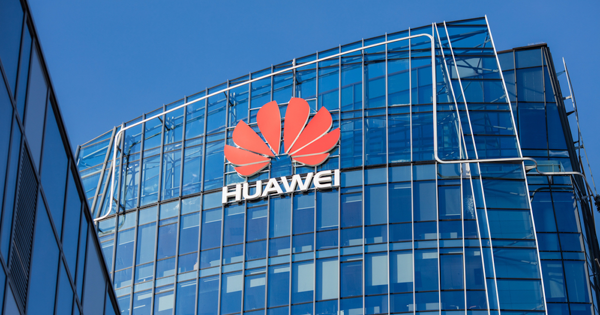Huawei closes stores in Russia due to a shortage of products