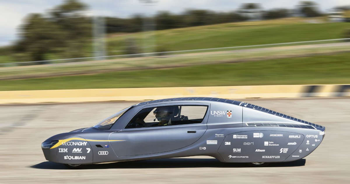 Sunswift 7 solar-powered electric car breaks 1000 km speed record and can enter the Guinness Book of World Records