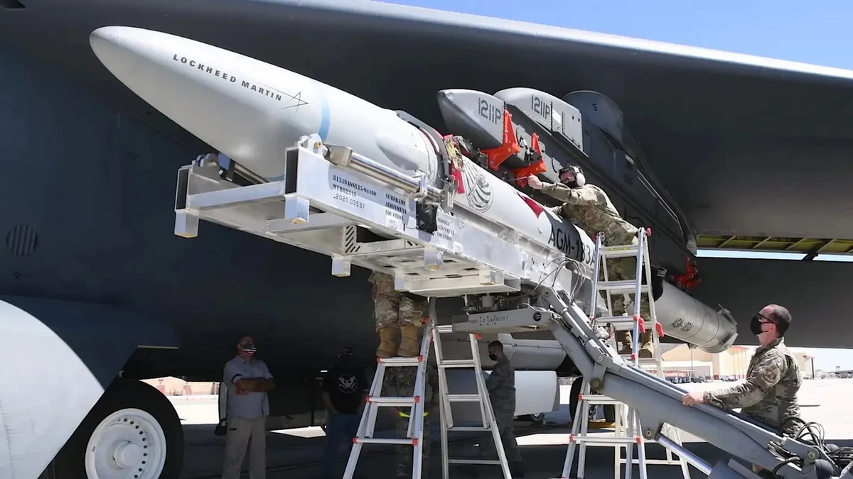 Die US-Luftwaffe könnte dem Hyperschallflugkörper AMG-183A ARRW im Falle eines erfolgreichen Tests im Jahr 2023 eine zweite Chance geben